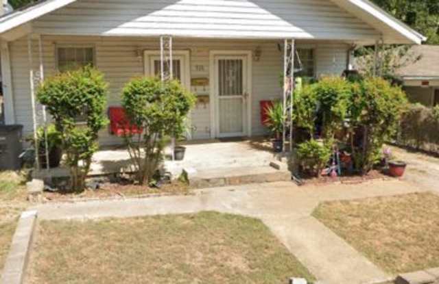 928 Greenwood Ave B - 928 Greenwood Avenue, Hot Springs, AR 71913