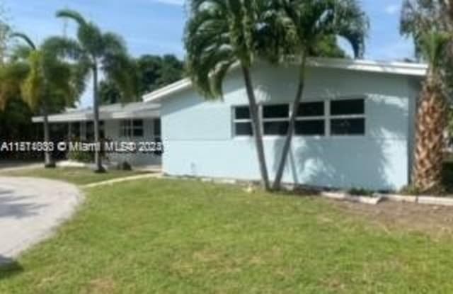 1403 SE 8th Ct - 1403 Southeast 8th Court, Deerfield Beach, FL 33441