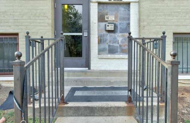 Beautiful 1bd 1 bath Condo