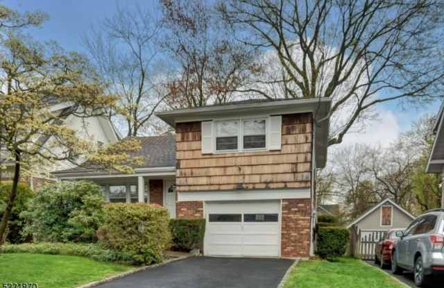 26 Rawley Pl - 26 Rawley Place, Essex County, NJ 07041