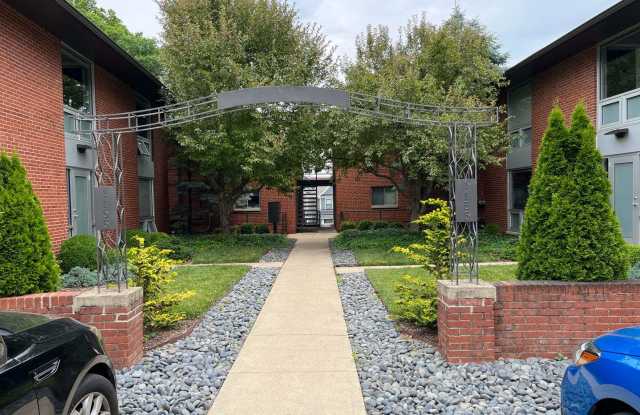 Edgehill Flats LLC