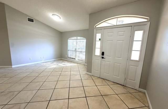 Beautiful Fleming Island 4 Bedroom Cul-de-sac Home