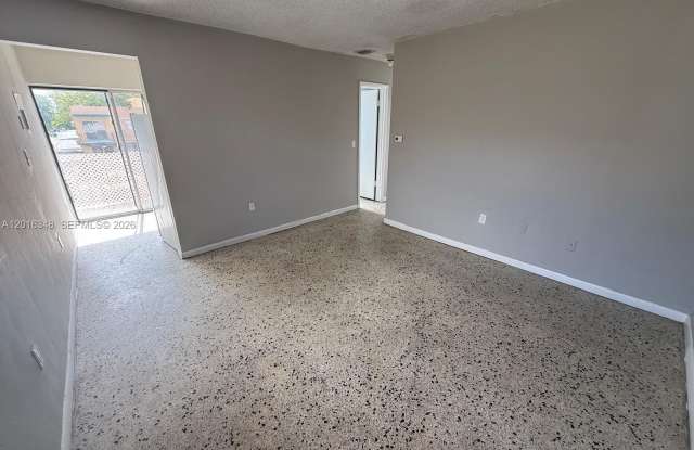 3045 NW 21st Ct