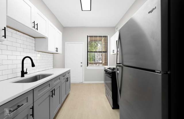 Commons - 5051 S Forrestville