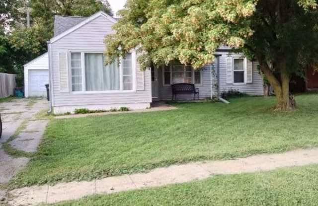 5644 Erskine St - 5644 Erskine Street, Omaha, NE 68104