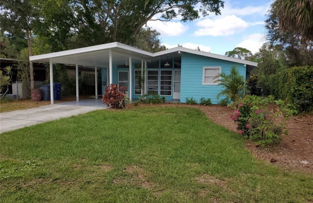 2415 APACHE STREET - 2415 Apache Street, Sarasota County, FL 34231