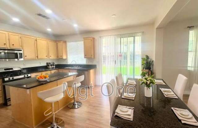 15379 Avenida Fiesta