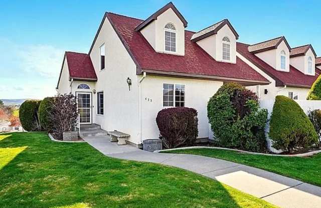 Photo of Move-In Special: $1000 off first month's rent!