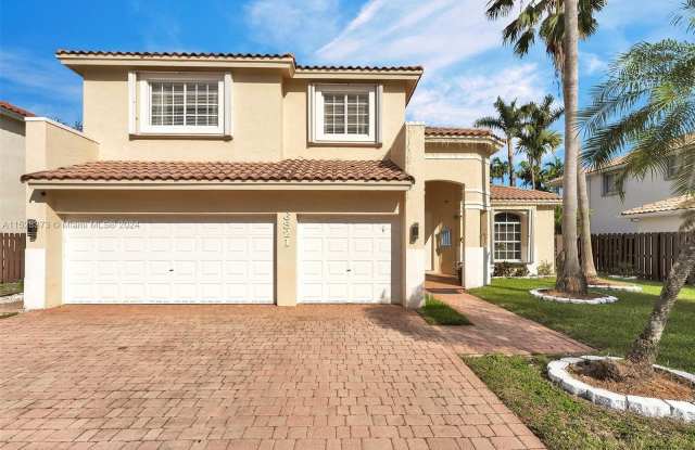 6821 NW 112th Ave