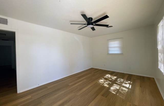 Modern Comfort Meets Classic Charm – Fresh‑Renovated 3‑Bed Home in Lamesa