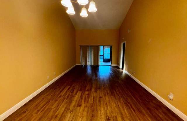 483 Meadowood Boulevard