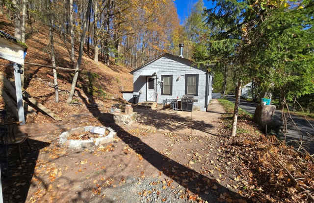 286 Benton Hollow Rd