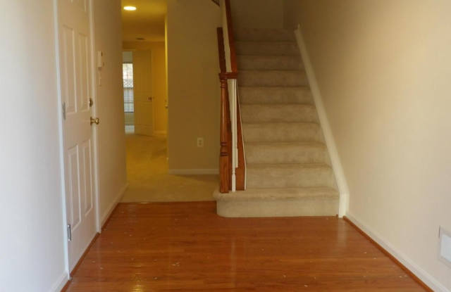 4142 FAIRFAX CENTER CREEK Drive