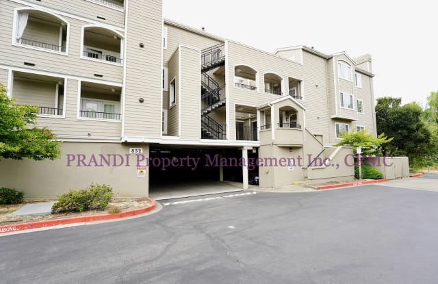 852 Diablo Ave Apt 210 - 852 Diablo Avenue, Novato, CA 94947