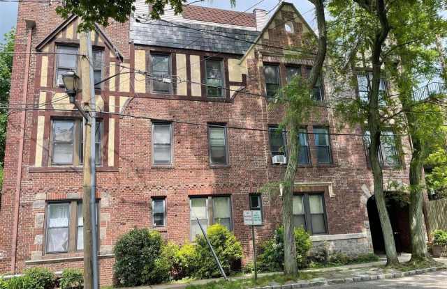 1 Hillside Avenue