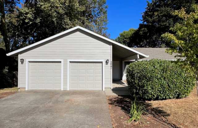 3041 SE Timberlake Drive ~ Wonderful Single-Level Home