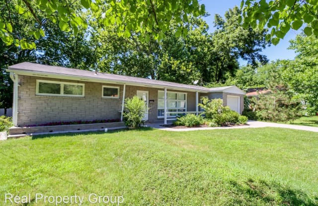 15 Clinton Dr. - 15 Clinton Drive, Columbia, MO 65203