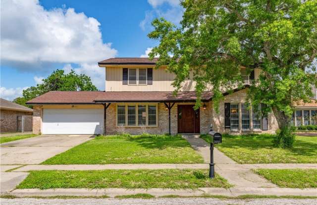 2445 Cricket Hollow Street