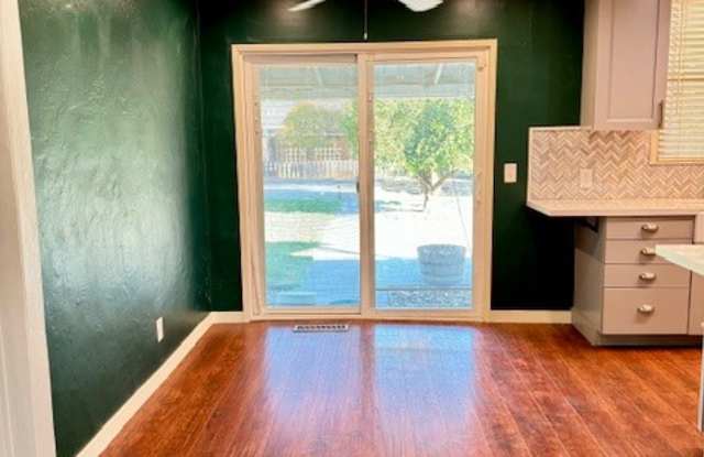 1428 San Carlos Avenue