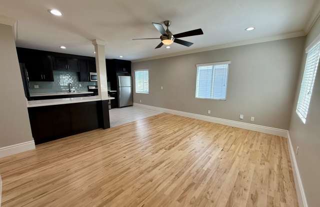 Luxury 2BD Wilson Court! AC! PARKING! Living in the Heart of Normal Heights!