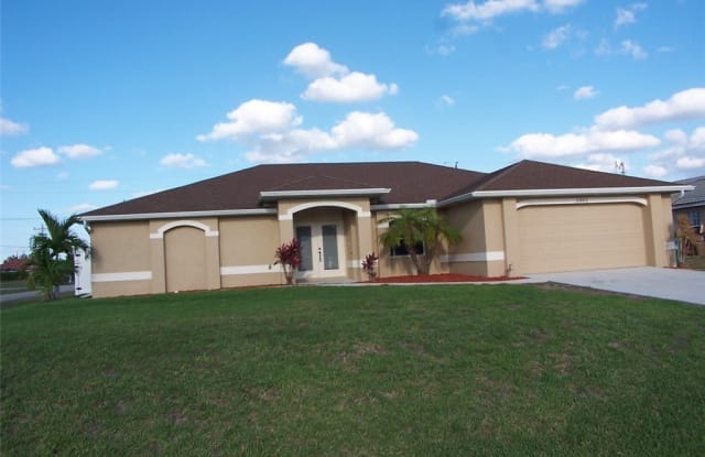 1001 SW 9th Avenue - 1001 Southwest 9th Avenue, Cape Coral, FL 33991