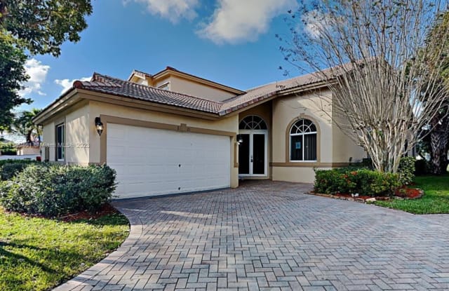 8165 S Madison Lakes Cir S - 8165 Madison Lakes Circle South, Davie, FL 33328