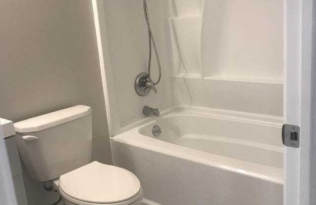 Photo of 310 Booth St