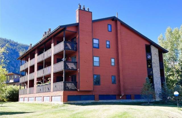 Long Term Rental- Mountainside Condos E339