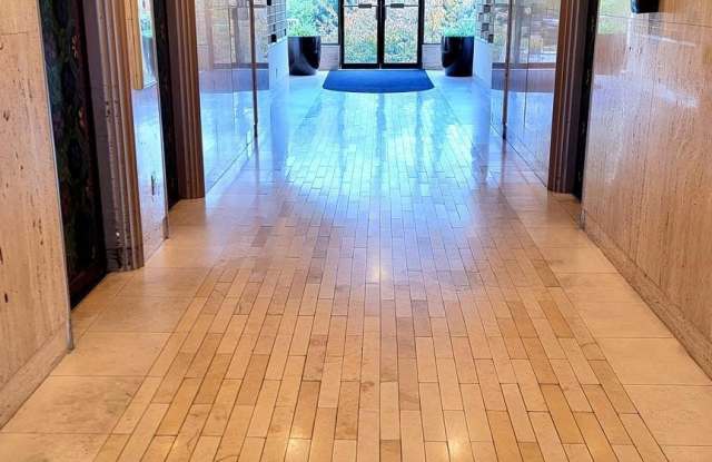 Photo of 301 N BEAUREGARD Street unit: 903