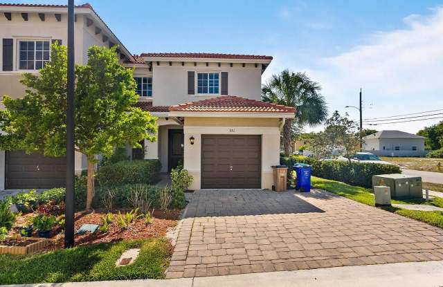 351 Southeast 1st Way