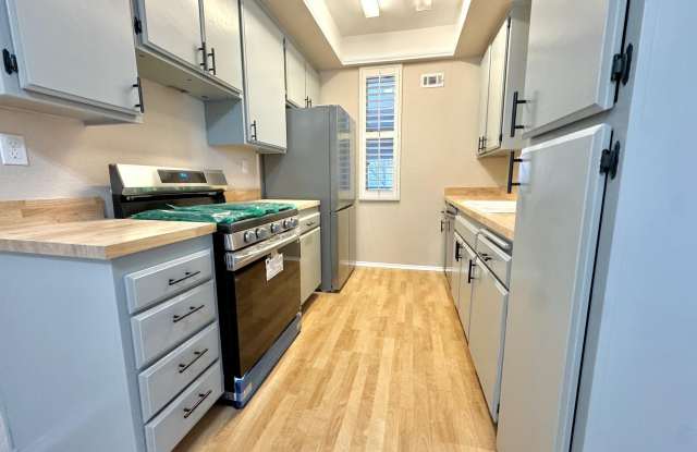 Photo of 2827 W Avenue K12