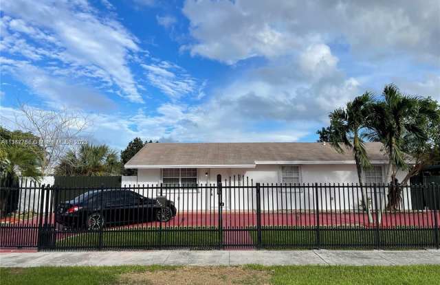 30243 SW 149th Ct - 30243 Southwest 149th Court, Leisure City, FL 33033