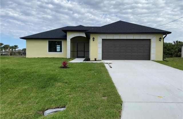 725 Sawyer ST - 725 Sawyer Street, Lehigh Acres, FL 33974