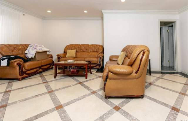 7935 Hazeltine Avenue