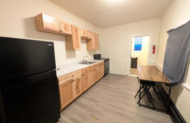 Photo of 549 Swallow St