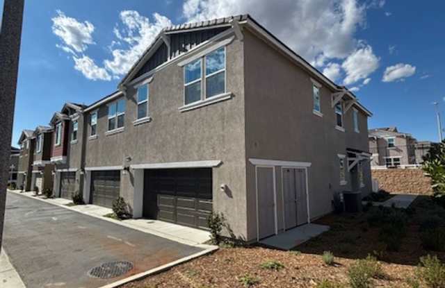 Photo of ***Move-In Special***Ready Now! Beautiful Wildomar Condo 3 Bed / 3 Bath