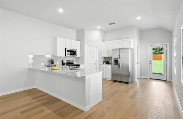 Photo of 808 Pine beach Drive