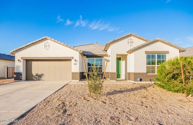 37728 W SAN CAPISTRANO Avenue