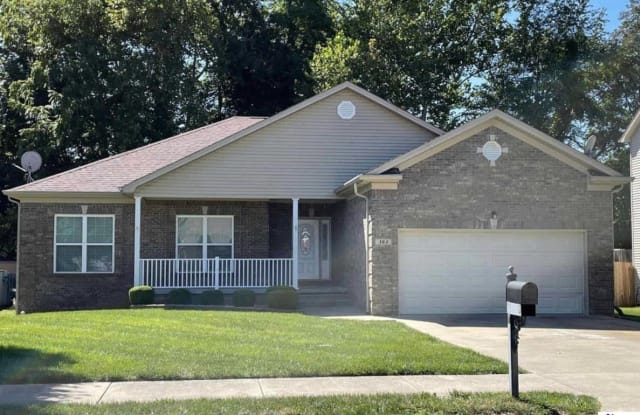 363 Vineland Place Drive - 363 Vineland Place Drive, Vine Grove, KY 40175