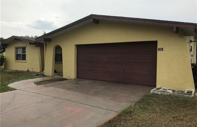 236 Oakside ST - 236 Oakside Street, Lehigh Acres, FL 33936