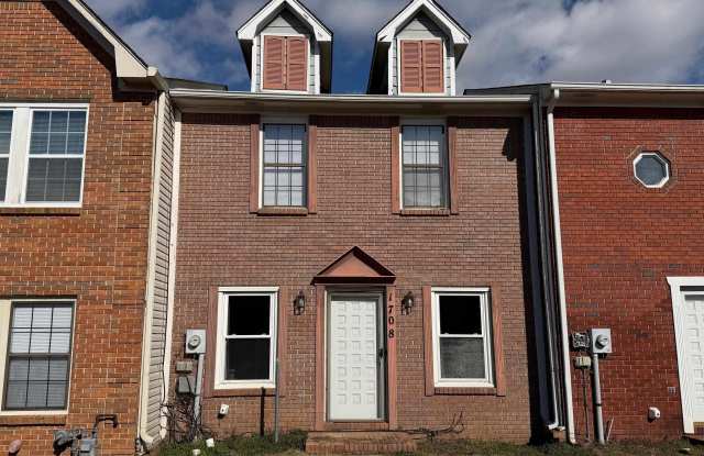 Photo of 1708 Brookline Avenue