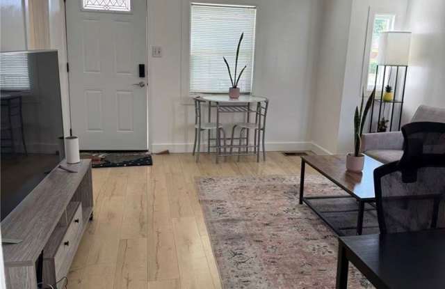 7909 Whitmore Street