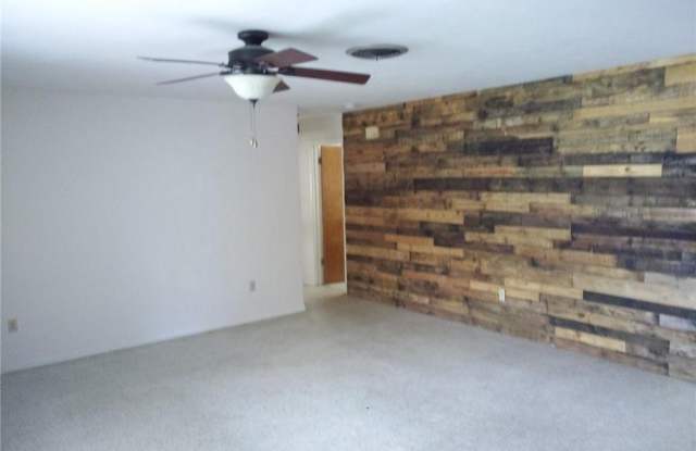 1650 NE Media Avenue