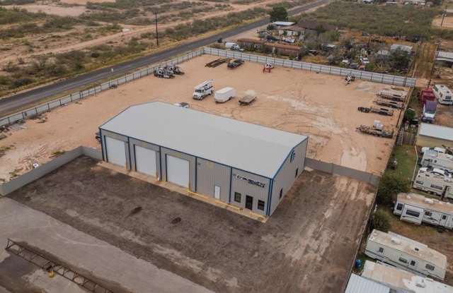 Photo of 4424 W 8th St