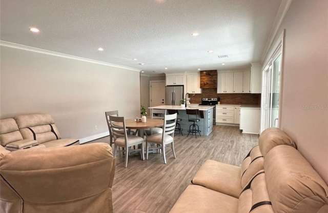 5822 MARLBERRY DRIVE