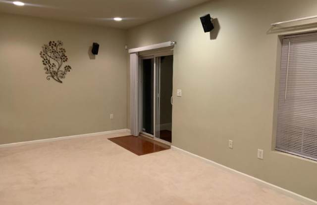 4283 pemberley ct