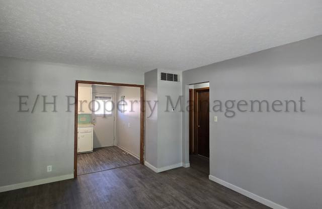 751 South Governeour Road