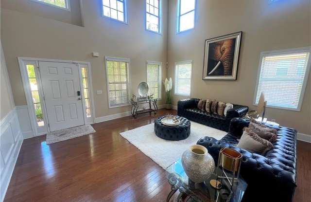 6117 Golf View Crossing