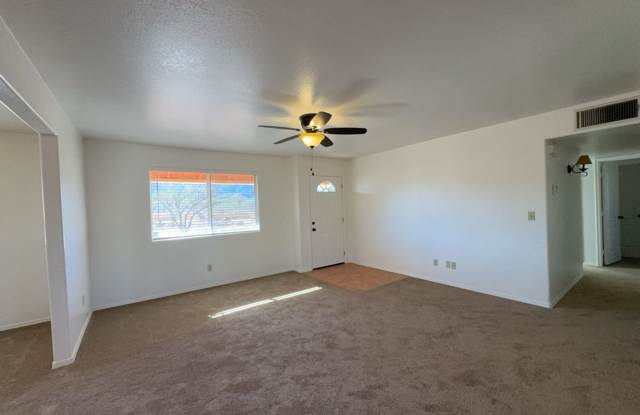 Great 3 bedroom, 2 bathroom home!