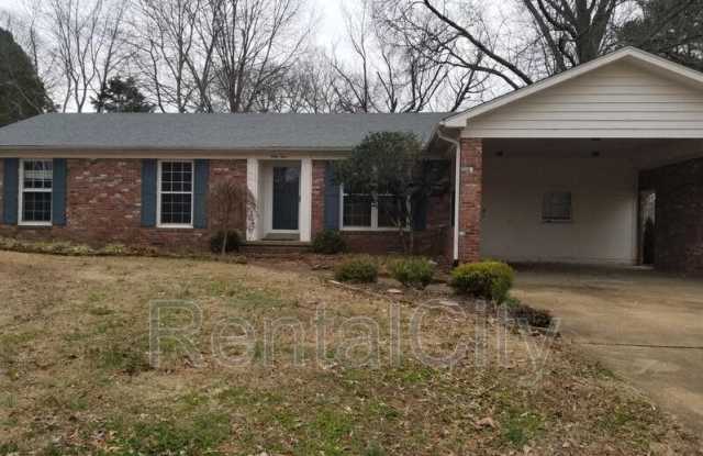 64 Laurie Cir